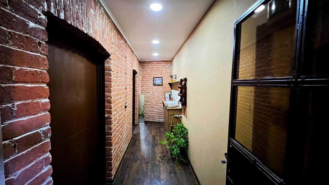 Hostel Pirosmani تبليسي المظهر الخارجي الصورة
