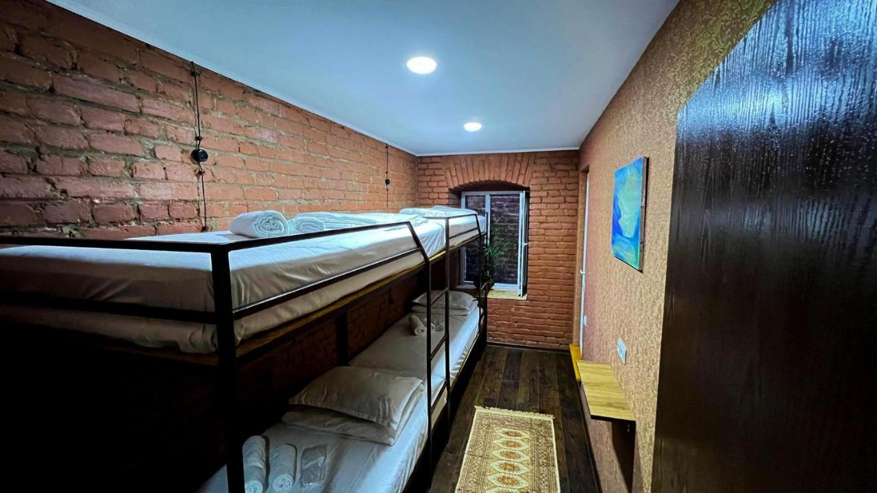 Hostel Pirosmani تبليسي المظهر الخارجي الصورة