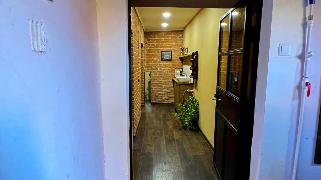Hostel Pirosmani تبليسي المظهر الخارجي الصورة