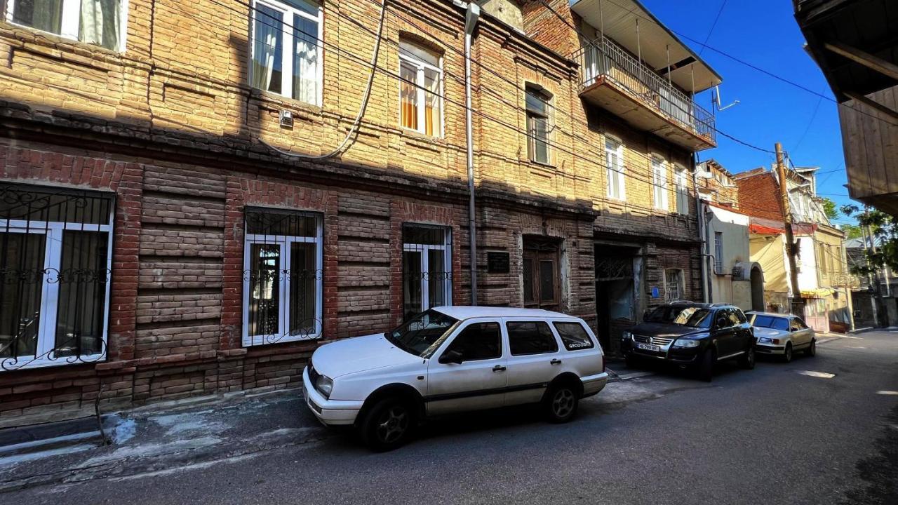 Hostel Pirosmani تبليسي المظهر الخارجي الصورة