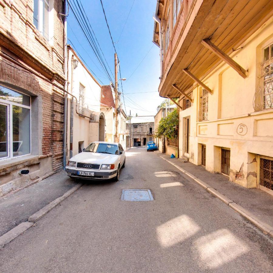 Hostel Pirosmani تبليسي المظهر الخارجي الصورة